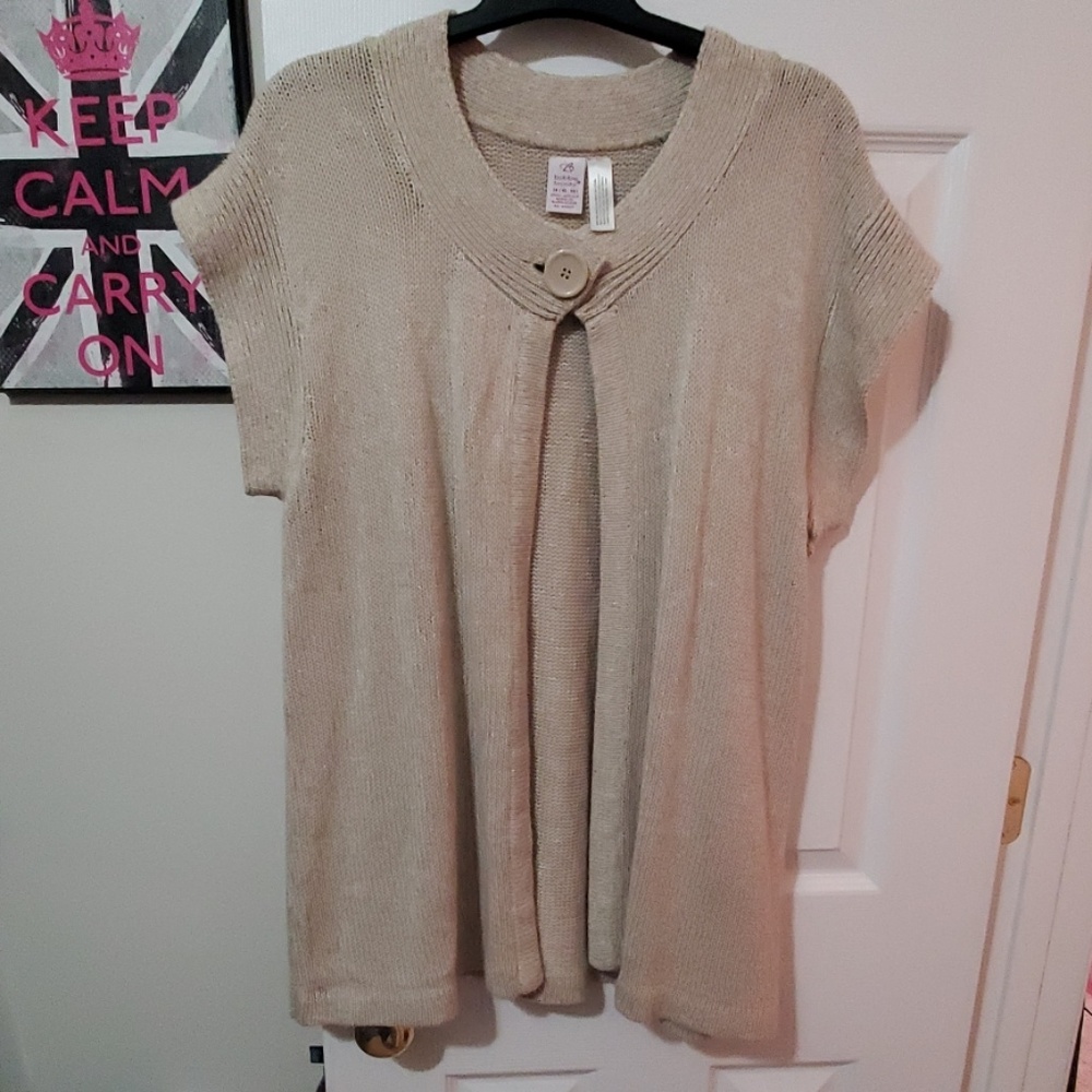 Short sleeved cardigan
